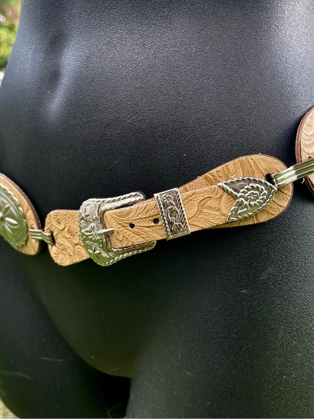 Vintage Concho Tooled Faux Leather Concha belt. Brown Tan Western Rocker Metal